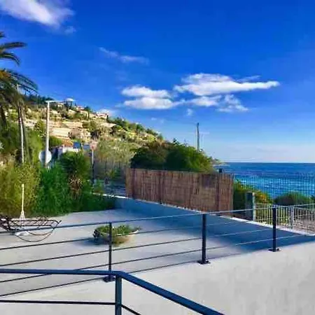Duplex Vue De Saint-clair * Le Lavandou